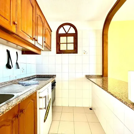 Oceano Y Sol, Bonito Apartamento En Tenerife Sur Con Wifi Gratis En Zonas Comunes, Playa