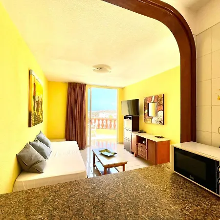 Oceano Y Sol, Bonito Apartamento En Tenerife Sur Con Wifi Gratis En Zonas Comunes, Playa